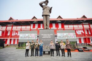 Jenderal Hoegeng Tokoh Panutan