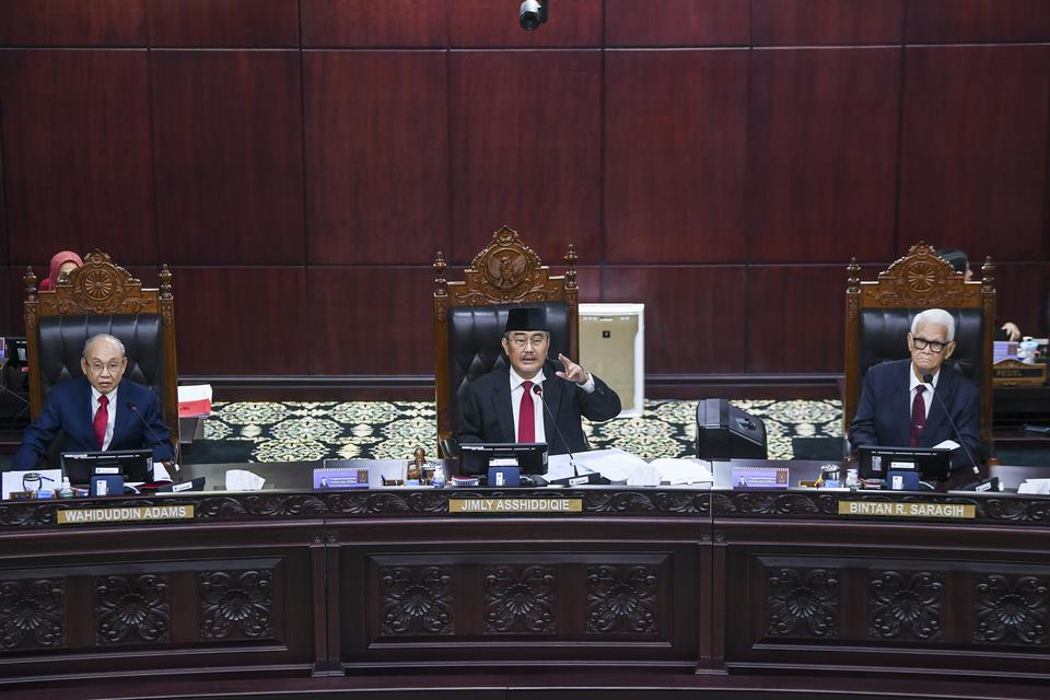 Isi Putusan MKMK yang Copot Jabatan Anwar Usman