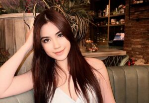 Profil Rinoa Aurora