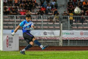 Kevin Ray Mendoza Minim Tekanan Ke Gawang
