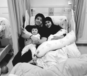 Umumkan Nama Anak Kedua