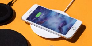 memilih charger iPhone