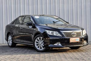 harga mobil bekas toyota camry hybrid