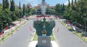 mahasiswi UNY