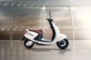 motor listrik jarak tempuh terpanjang