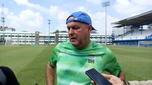 bojan hodak persib