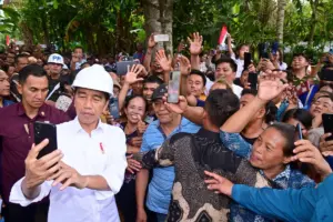 JOKOWI BTS 4G