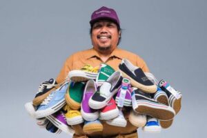 Sepatu bahan kanvas