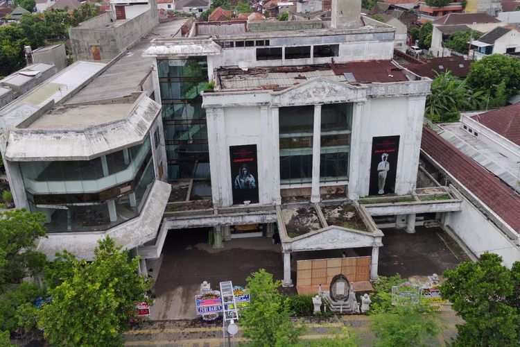 Wisata Rumah Hantu Lawang Sukmo Solo