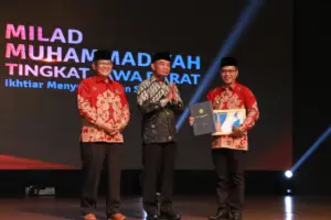 bupati bandung muhammdiyah award