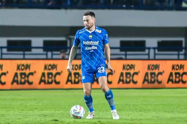 Marc Klok pulih, persib vs persita
