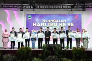 daftar penerima penghargaan sekoper cinta