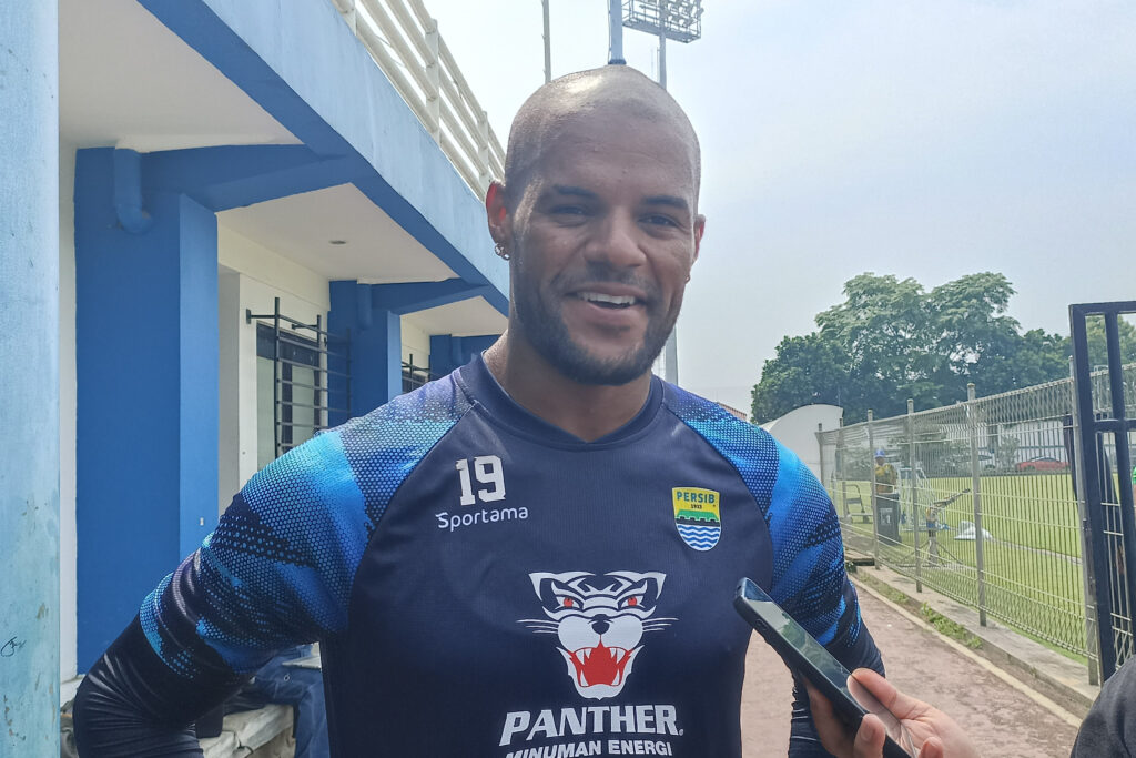 David da Silva, Sepatu Emas, Top Skor, Cristian Gonzales