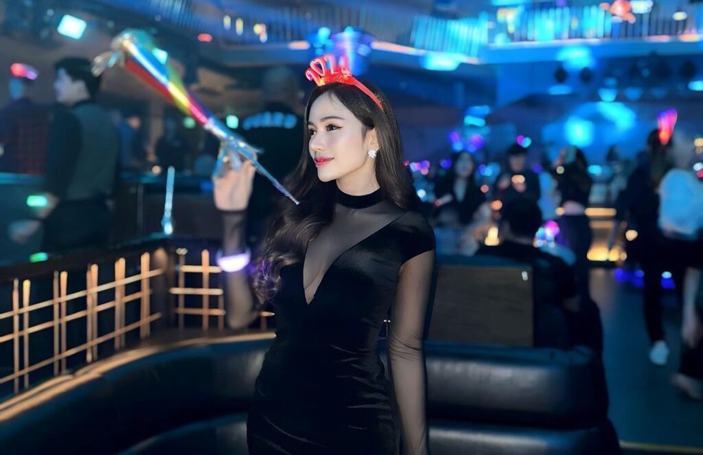 Jessica Rinrada Sholat Jumat