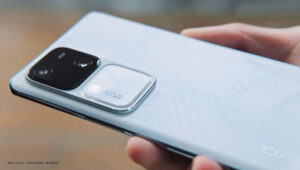 Vivo V30