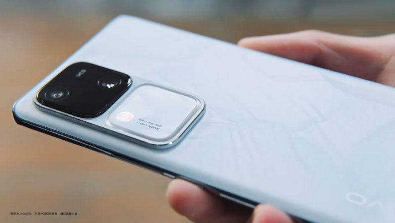 Vivo V30