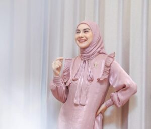 Irish Bella Turut Berdukacita atas Meninggalnya Ayah Ammar Zoni