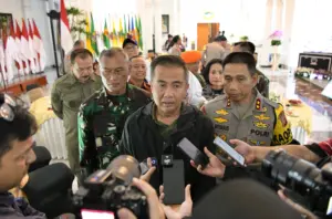 PJ gubernur tinjau titik terparah gempa sumedang