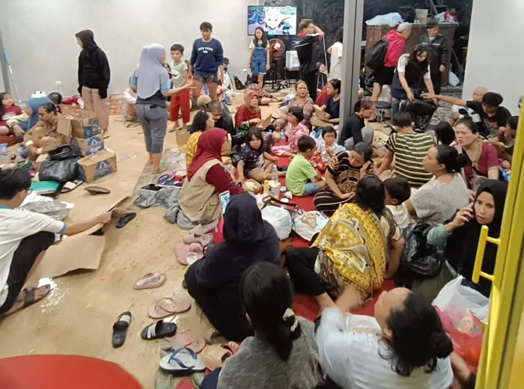 warga korban banjir sungai cikapundung