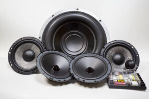 pasang filter subwoofer mobil