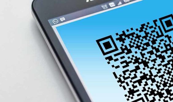 tanda tangan email QR