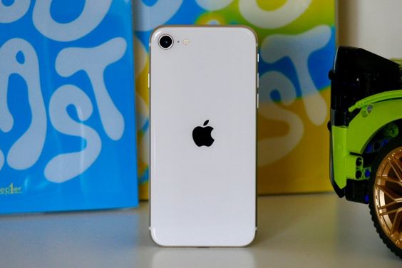 Apple iPhone SE