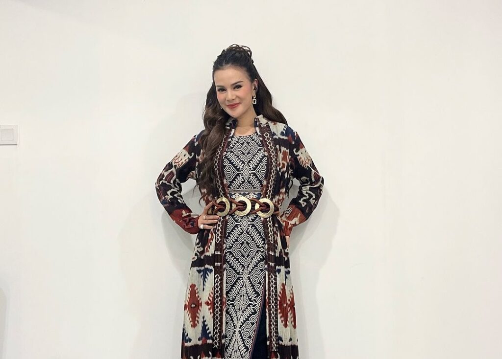 Astrid Tiar Kuasa Gelap