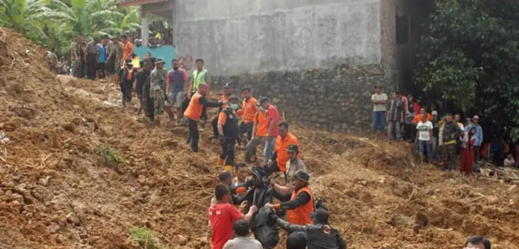 Longor Tapanuli Akibatkan Tiga Orang Meninggal