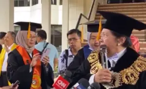 Prof Tuti kaget, Petisi UI
