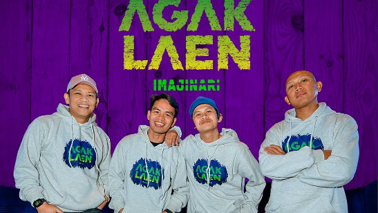 Film Agak Laen
