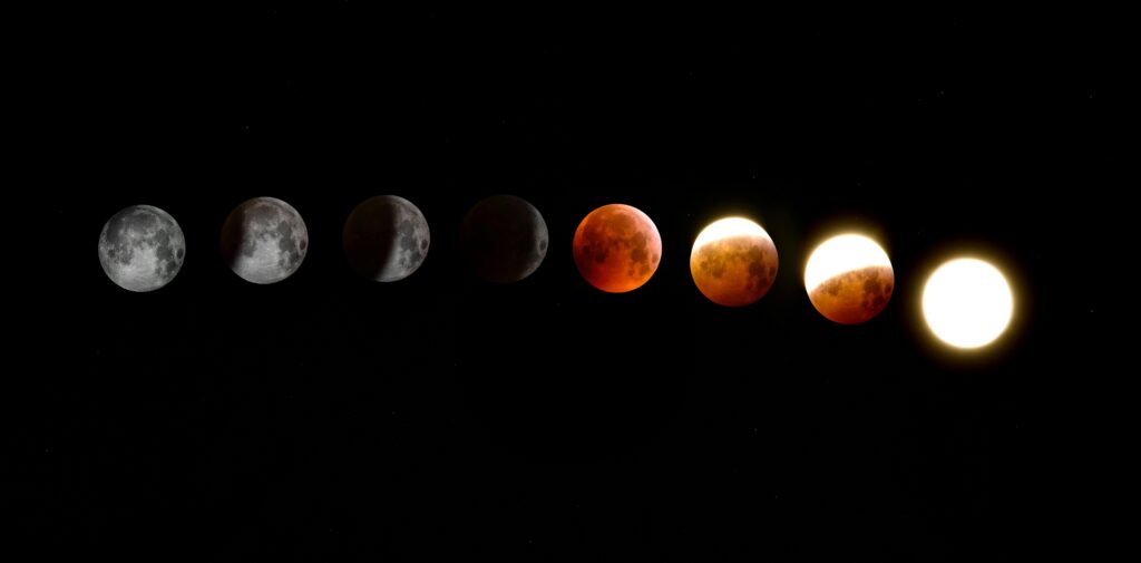 Fakta tentang bulan