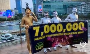 film Agak Laen