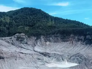 Tangkuban Perahu