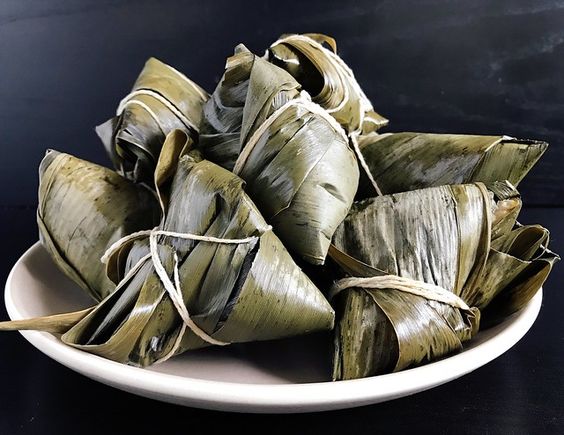 makanan kuningan