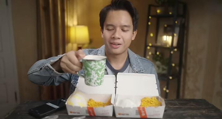 Membandingkan Flash sale