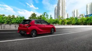 mobil matic mundur
