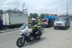 motor kawal ambulan