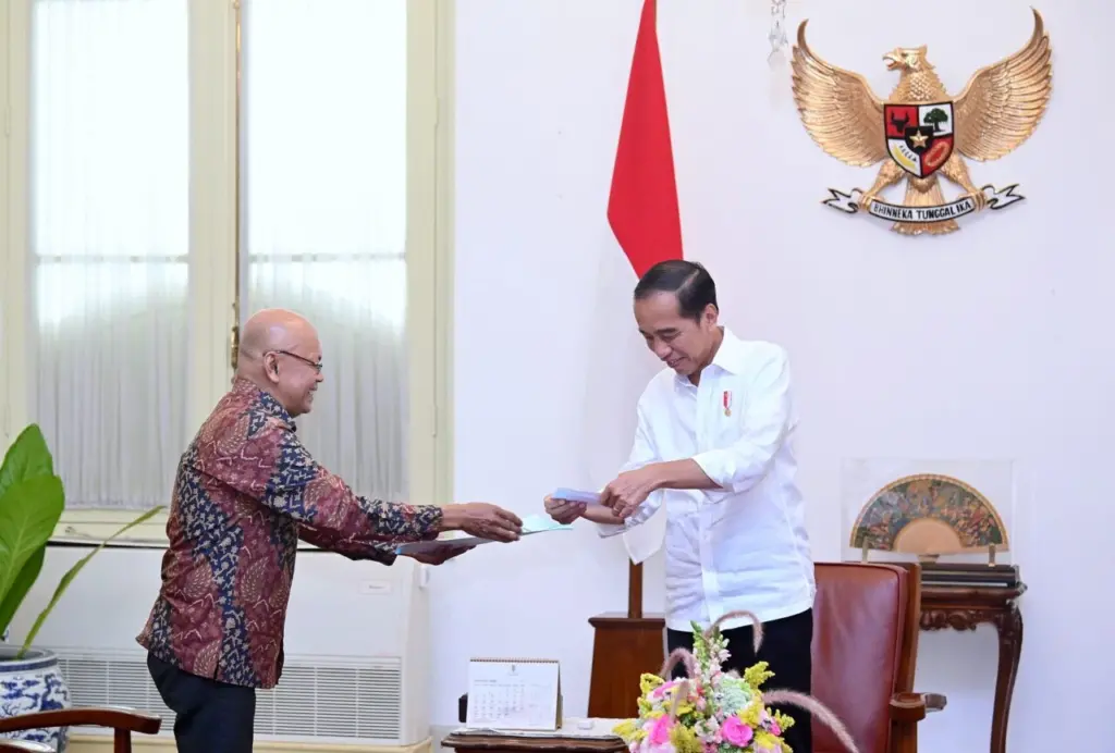 Presiden jokowi nyoblos pemilu 2024 di TPS 10 gambir
