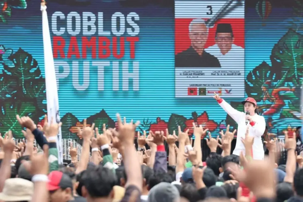 Puan Maharani Hajatan Rakyat di Benteng
