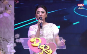 Dewi Perssik Rully