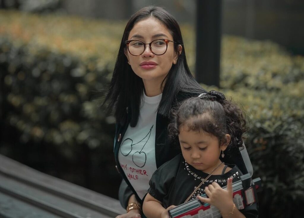 Nikita Mirzani Rizky