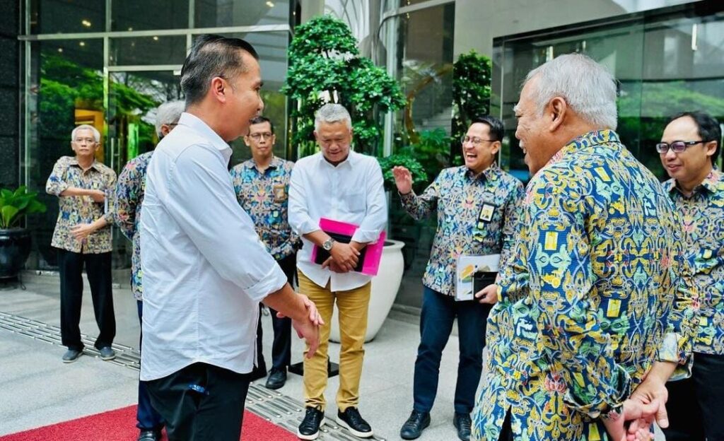 Proyek BIUTR