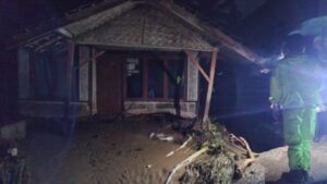 Banjir Bandang Terjang KBB