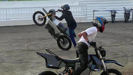 kontes modifikasi motor listrik
