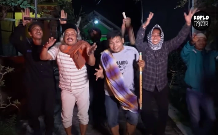 lirik lagu sahur 2024