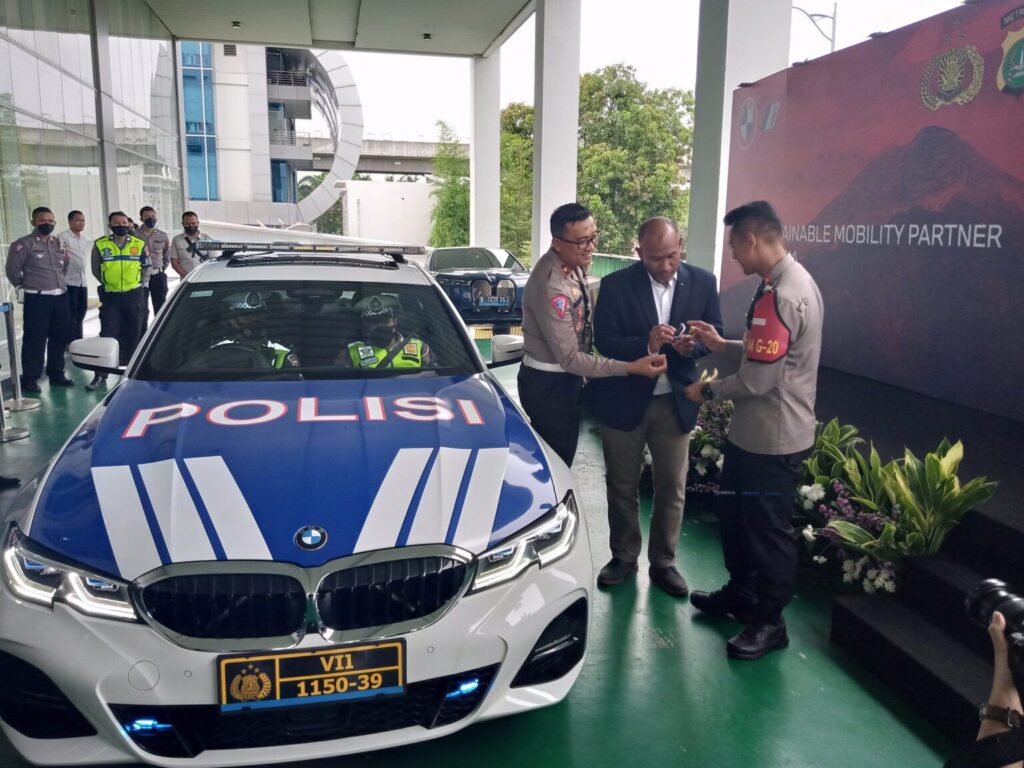mobil patwal polisi (2)