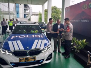 mobil patwal polisi (2)