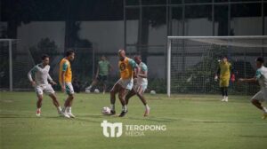 persib latihan malam di bulan ramadan