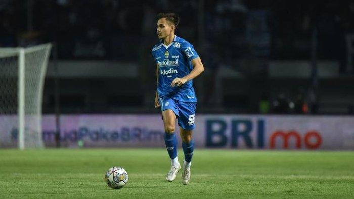 Rezaldi Hehanussa dan Persib Bandung Lanjutkan Kerjasama