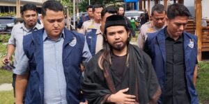 Gus Samsudin Tersangka Ajaran Sesat Tukar Pasangan